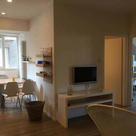 Suite Mare Centro 佩萨罗 外观 照片