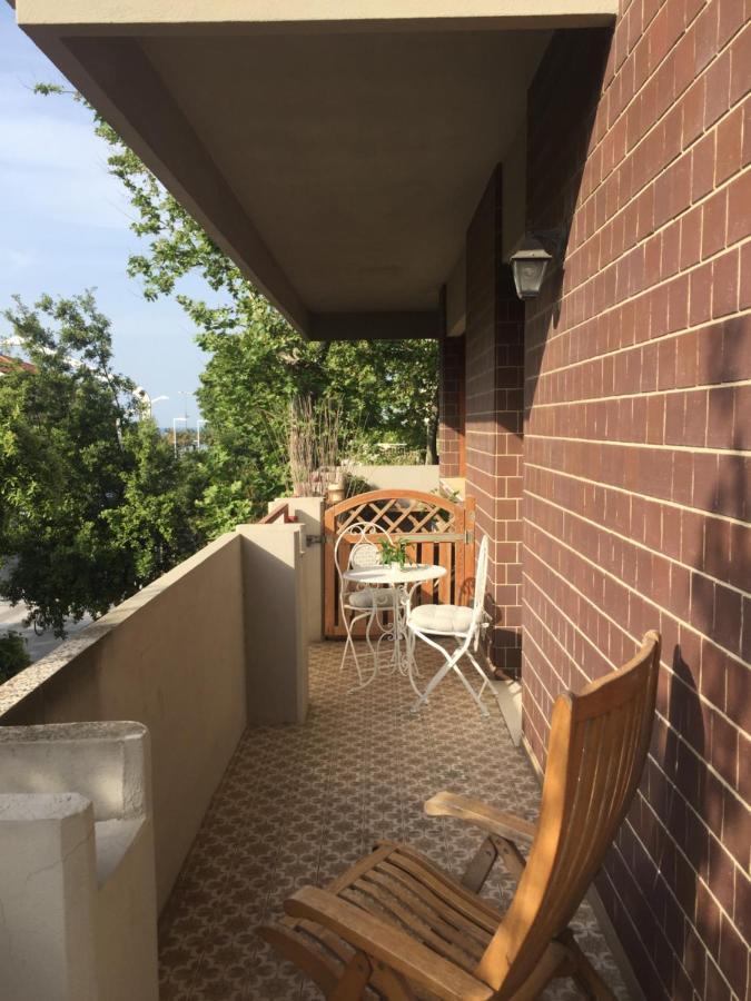 Suite Mare Centro 佩萨罗 外观 照片