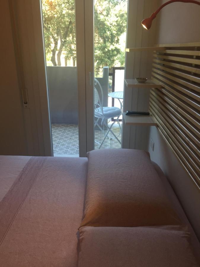 Suite Mare Centro 佩萨罗 外观 照片